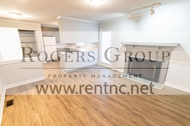 Photo - 1211 Anne St