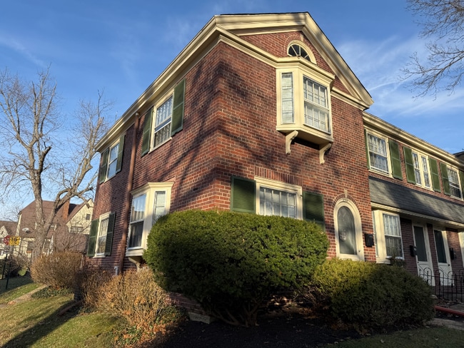 Photo - 6754 Chestnut St