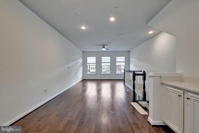 Photo - 2732 Wessex Cir