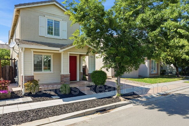 Photo - 651 N Andalusia Way