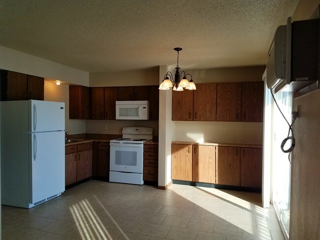 Dakota Drive Apartments - Dakota Drive Apartments