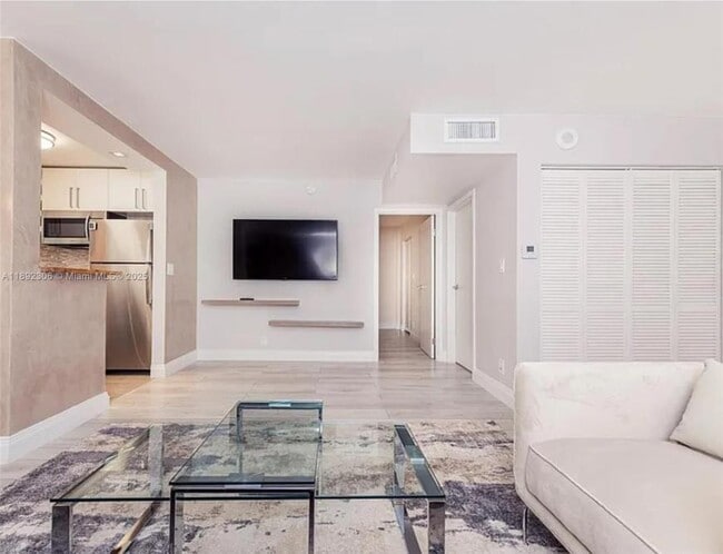 Photo - 1 bedroom in Sunny Isles Beach FL 33160