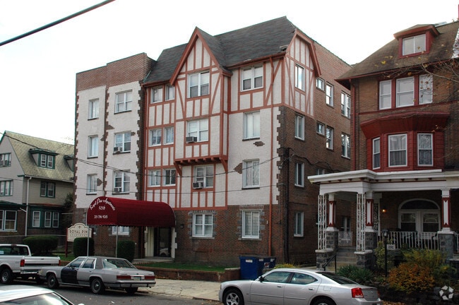 St Jude Apartments - St Jude Apartments
