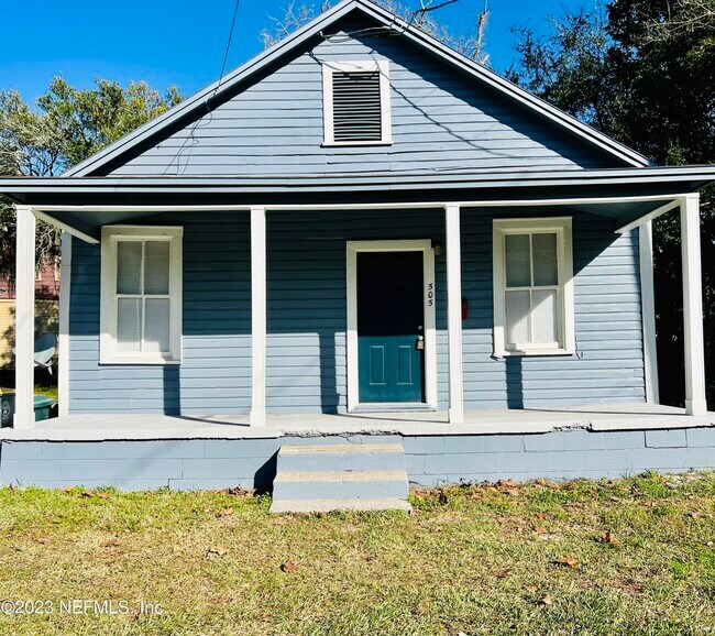 Photo - 505 E 4th St