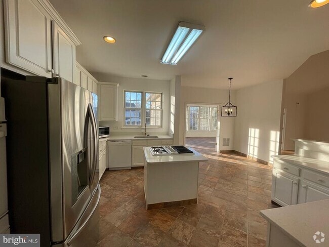 Building Photo - 25869 Flintonbridge Dr Rental
