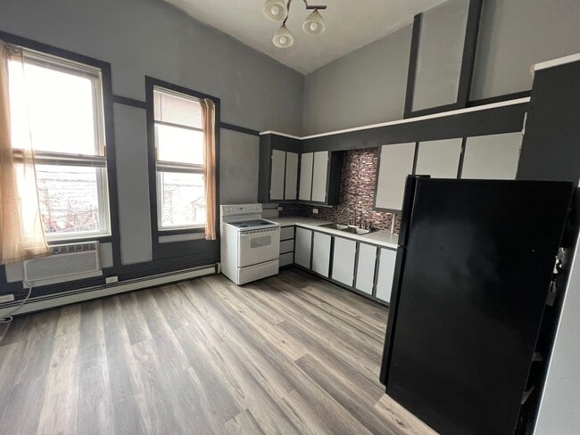 Photo - 317 S Clinton Ave Unit Apartment # A