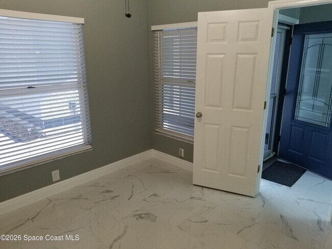 Photo - 3685 Oakhill Dr