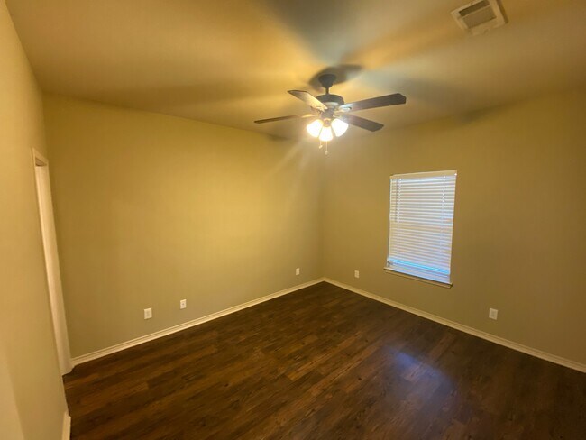 Photo - 4233 Castlegate Dr Unidad 4233