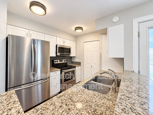 Photo - 3230 Montclaire Ct Unit 16B