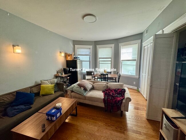 Photo - 146 Hillside St Unit 2