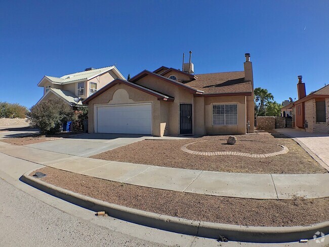 Building Photo - Northeast El Paso 3bed/2.5bath with Loft!