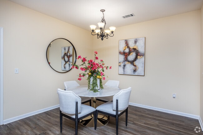 2BR, 2BA - 1,258SF - Dining Room