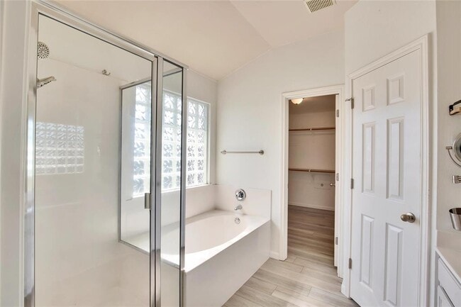 Photo - 10321 Beard Ave