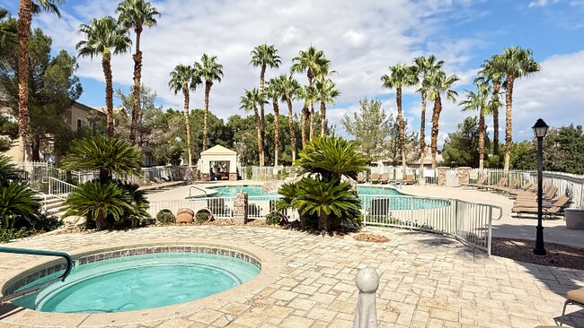 Photo - 1604 Queen Victoria St Unit 103