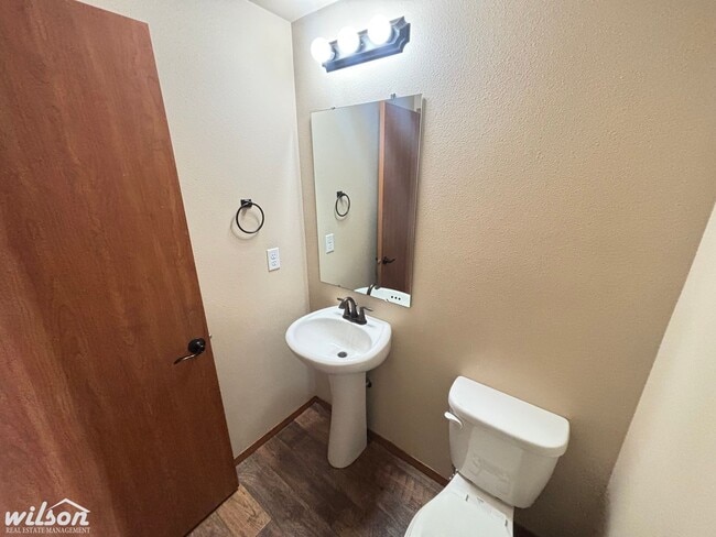 Photo - 710 N 29th Ave Unidad 2