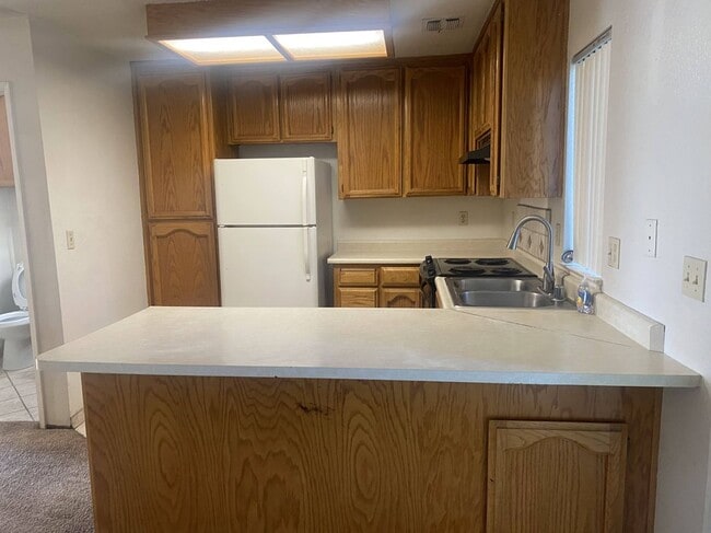 Photo - 1529 Racquet Club Dr Unit B