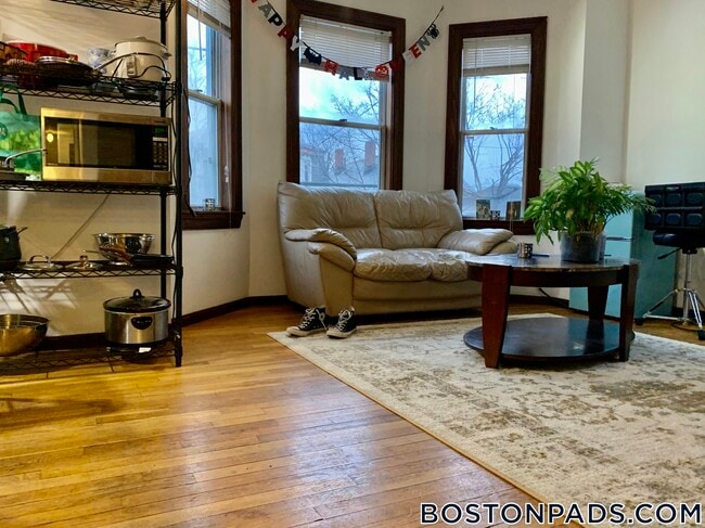 Photo - 87 Sheridan St Unit 3