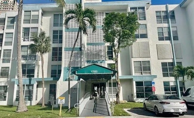 Building Photo - 17560 Atlantic Blvd Unit 414