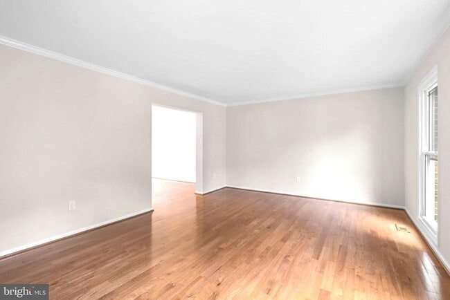 Photo - 1119 Halesworth Dr