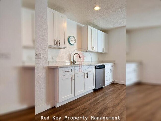 3150 W Duplex