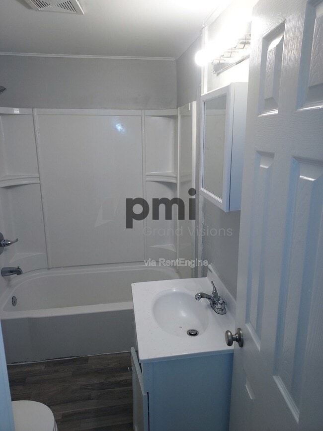 Photo - 1021 N 35th St