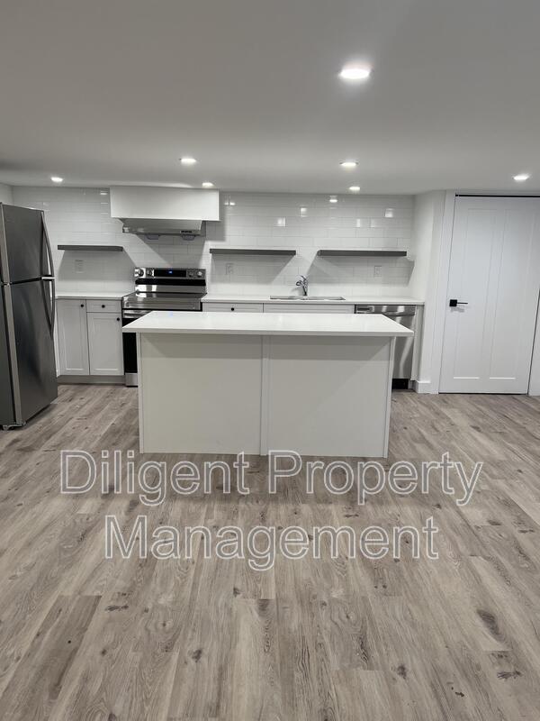 Photo - 438 Bellevue St