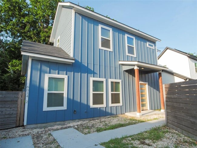 Photo - 6014 Fairway St Unit 2