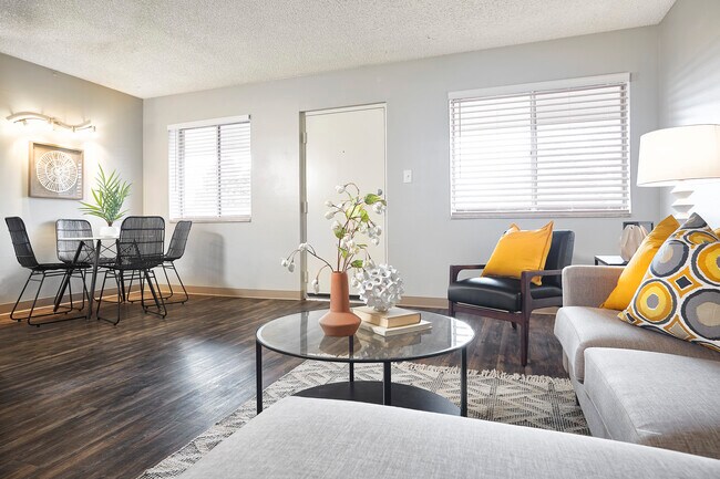 Photo - Weston Ridge Apartments