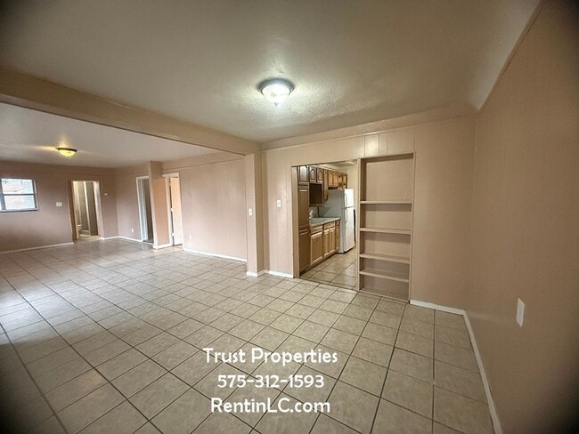 Photo - 920 Texas Dr