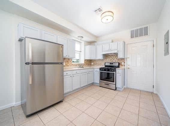 Building Photo - 613 Ridge Rd Unit 2R