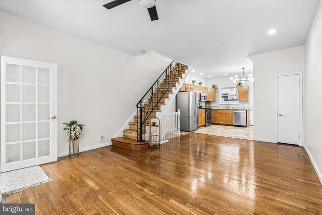 Photo - 2335 S Chadwick St