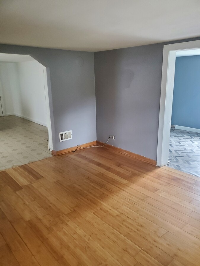 Living Room to Bedroom and Kitchen - 4408 S Kilpatrick Ave Unit Garden Appt