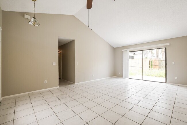 Photo - 1214 Lacey Oak Dr