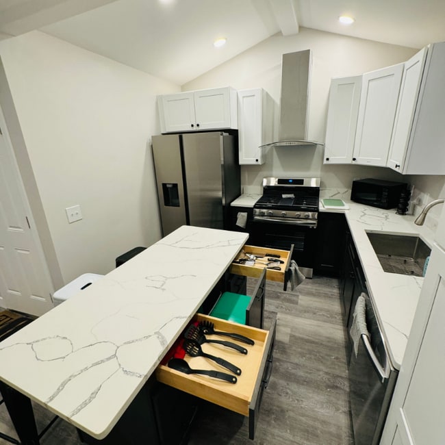 Photo - 7525 Birch St