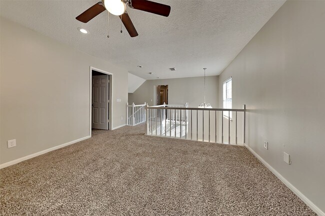 Photo - 6 E Summer Storm Cir