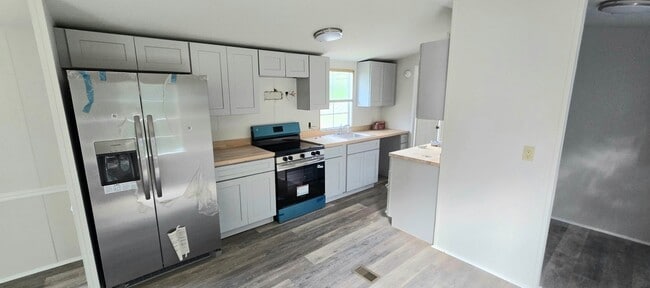 Photo - 968 Cy Cir