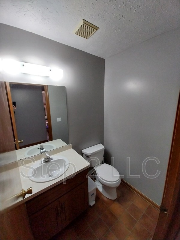 Photo - 6995 Fry Rd