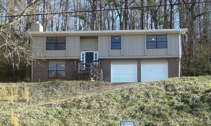 Photo - 8905 Valley Hill Dr