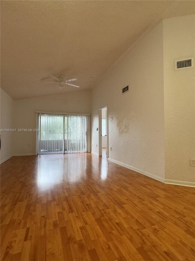 Photo - 2861 N Oakland Forest Dr Unit 301
