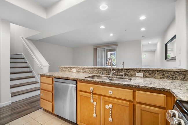 Photo - 628 Boardwalk Way
