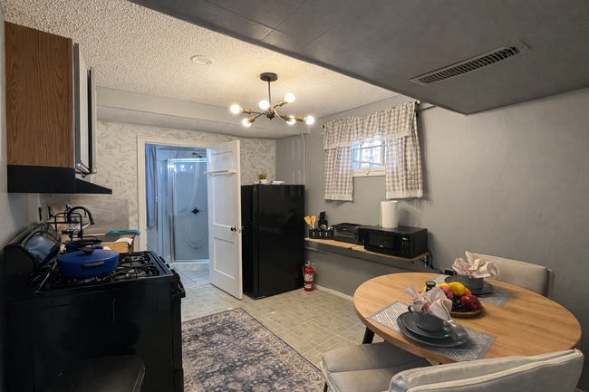 Photo - 134 Mississippi Ave SE Unidad 1