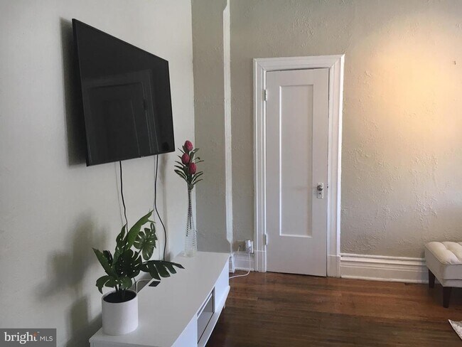 Photo - 1725 17th St NW Unit 507