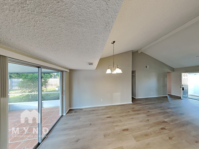 Photo - 7606 Woodland Oaks Ct