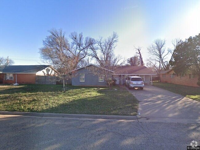 Building Photo - 3913 Concord Dr Rental