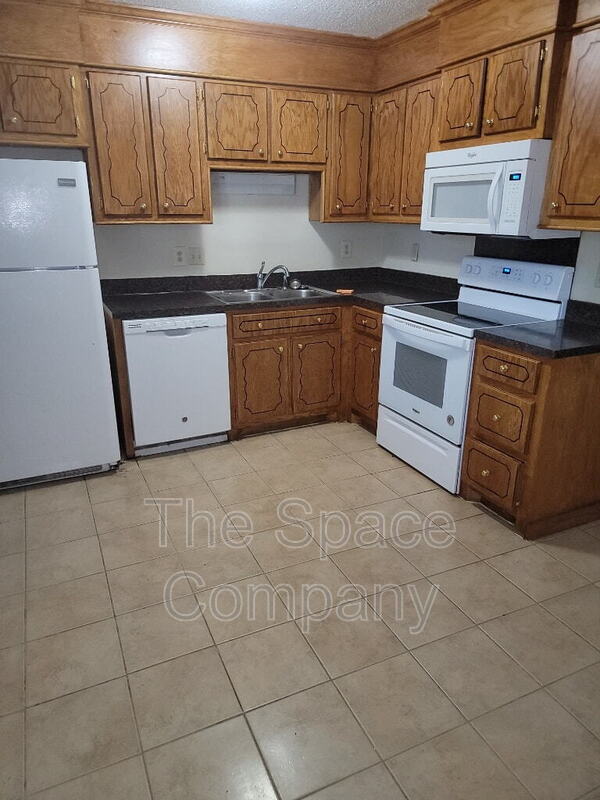 Photo - 278 Fleming Rd Unit A