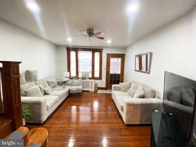 Photo - 518 Benner St