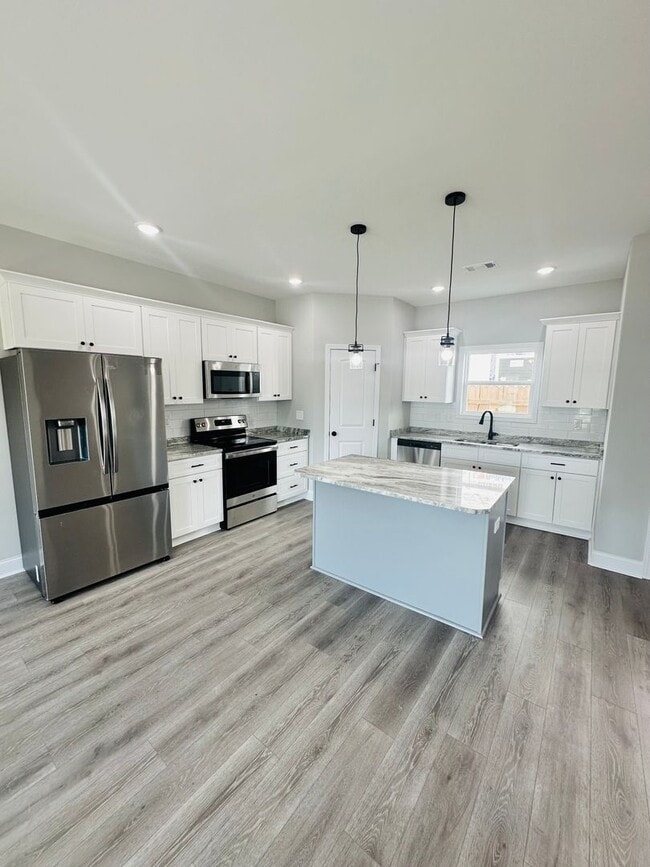 Photo - 226 Beau Claire Cir