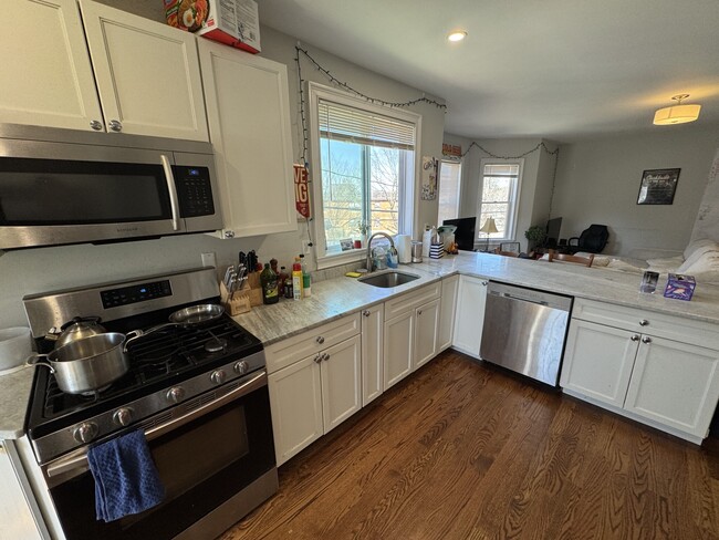 Photo - 5 Hamilton Rd Townhome