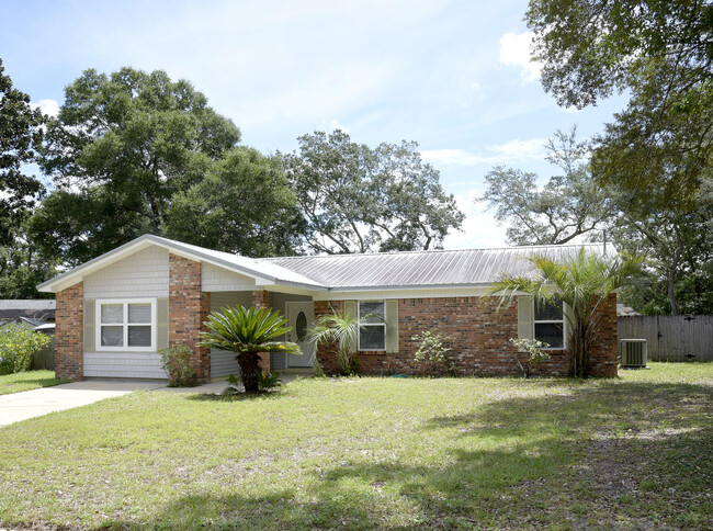 Photo - 436 Larkspur Ct House