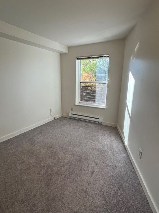 Photo - Washington Court Apartments
